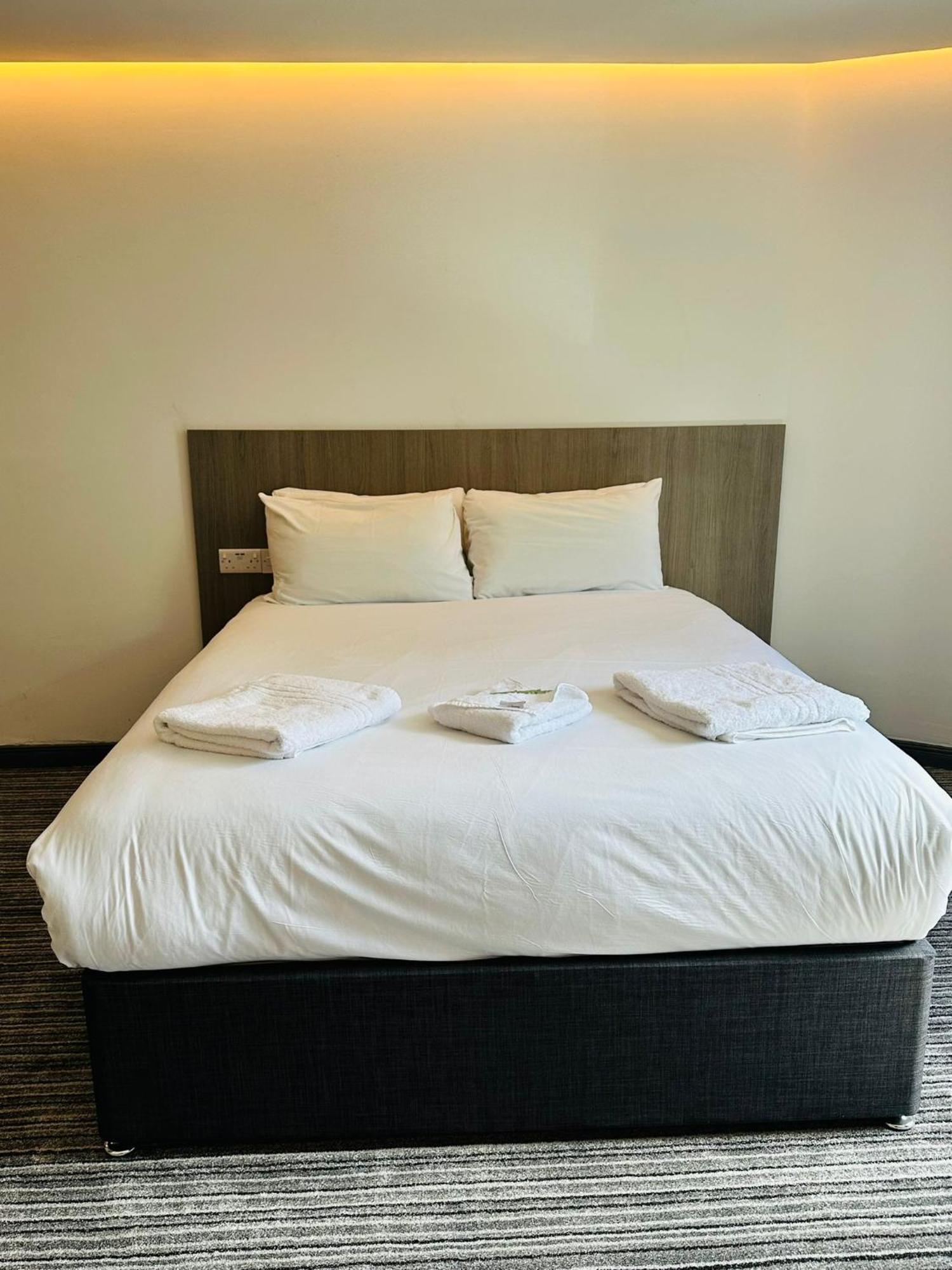 My Motel Glasgow Airport Paisley Extérieur photo